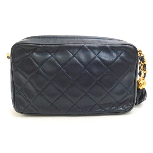 CHANEL Lamb Skin Navy Shoulder Bag! With booklet! - Picture 4 of 15